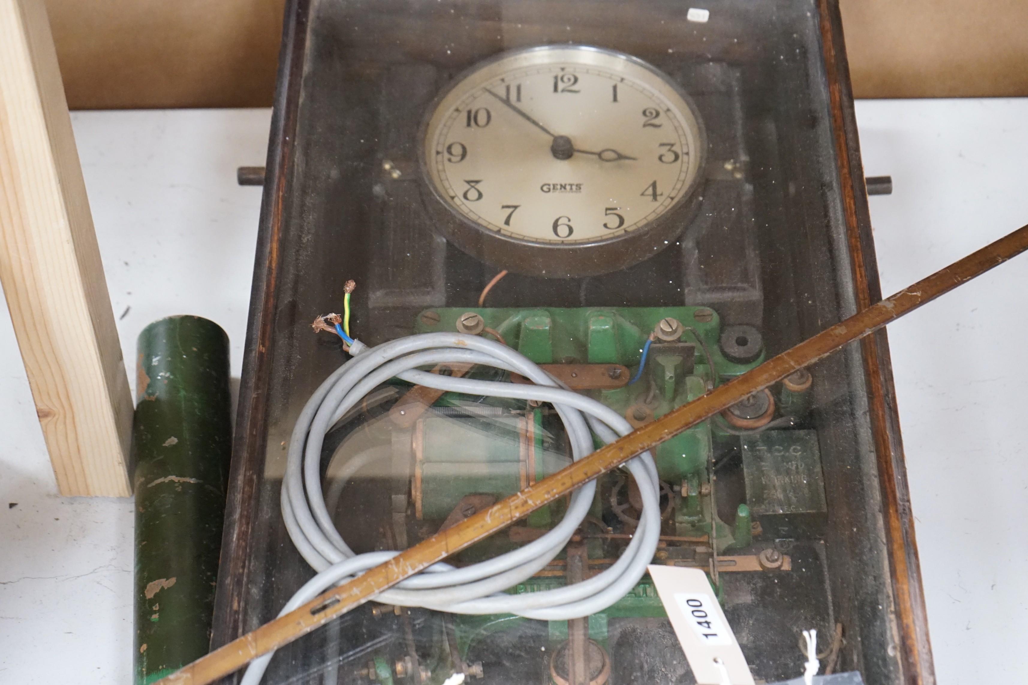 A gentleman's electric wall clock